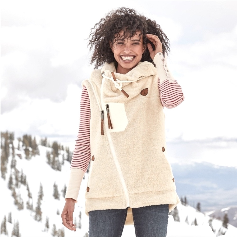 WANAKOME Women’s Medium Kira Sherpa Wool Hooded Vest Sundance Exclusive